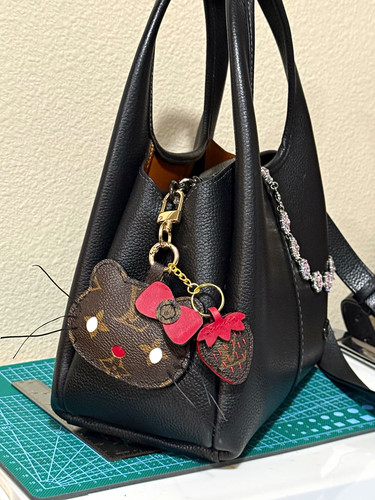 Hello kitty monogram - hello, faux